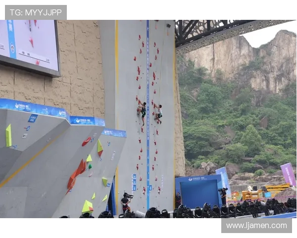 杭州攀岩队与武汉攀岩队赛后复盘分析灵活性表现与战术对比